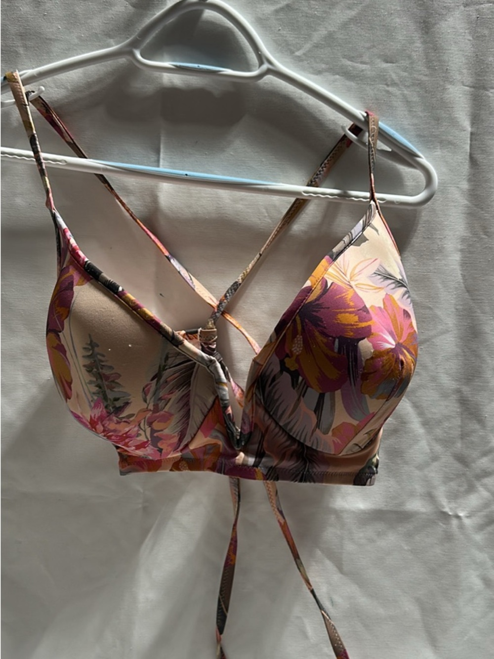 Shade & Shore Floral Bikini Top in Beige, Pink, Yellow 34dd